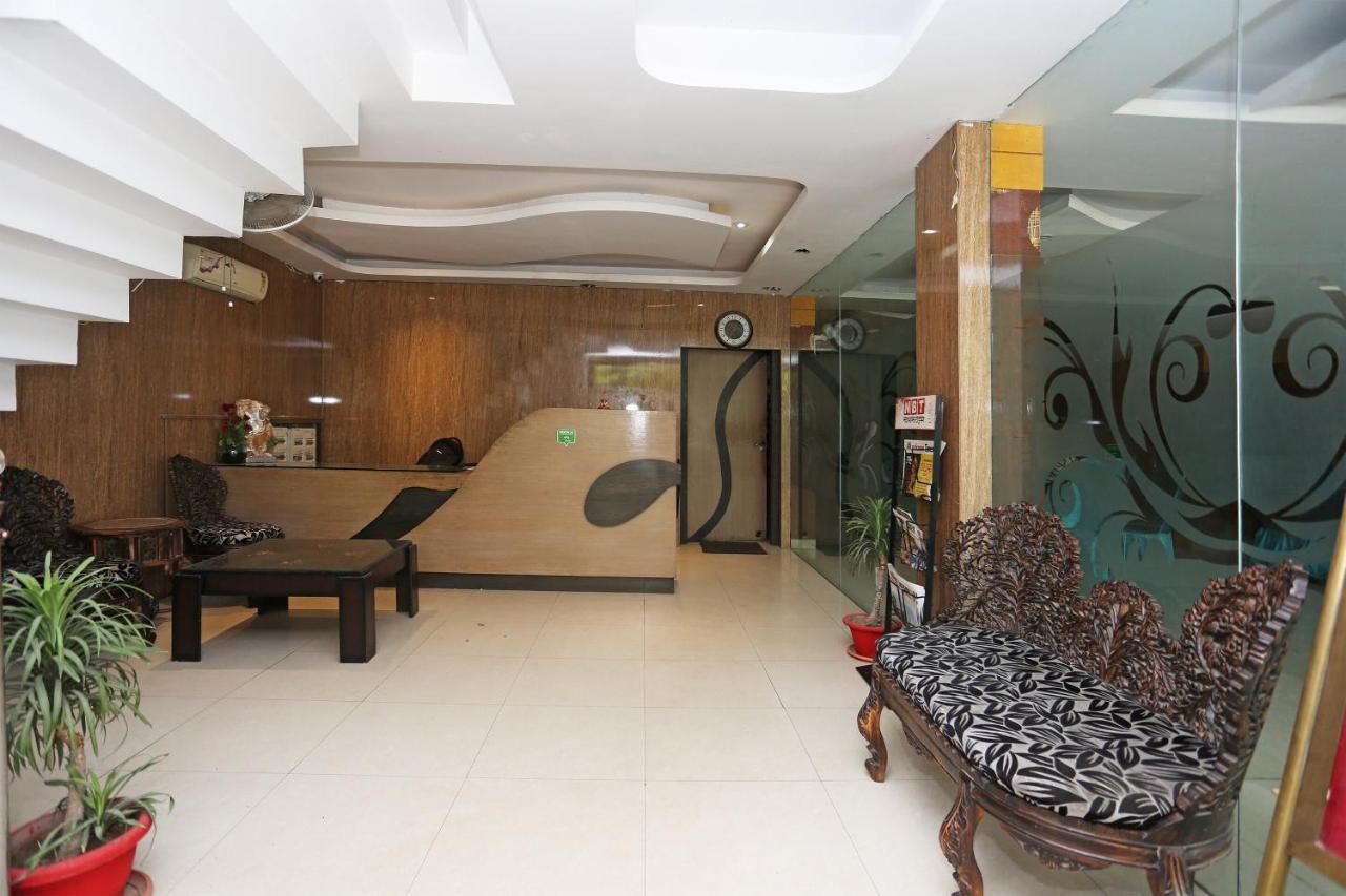 Collection O 4129 Silver7 3* Lucknow