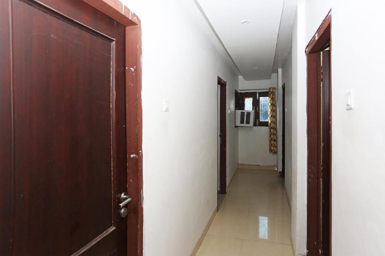Collection O 4129 Silver7 Hotel Lucknow