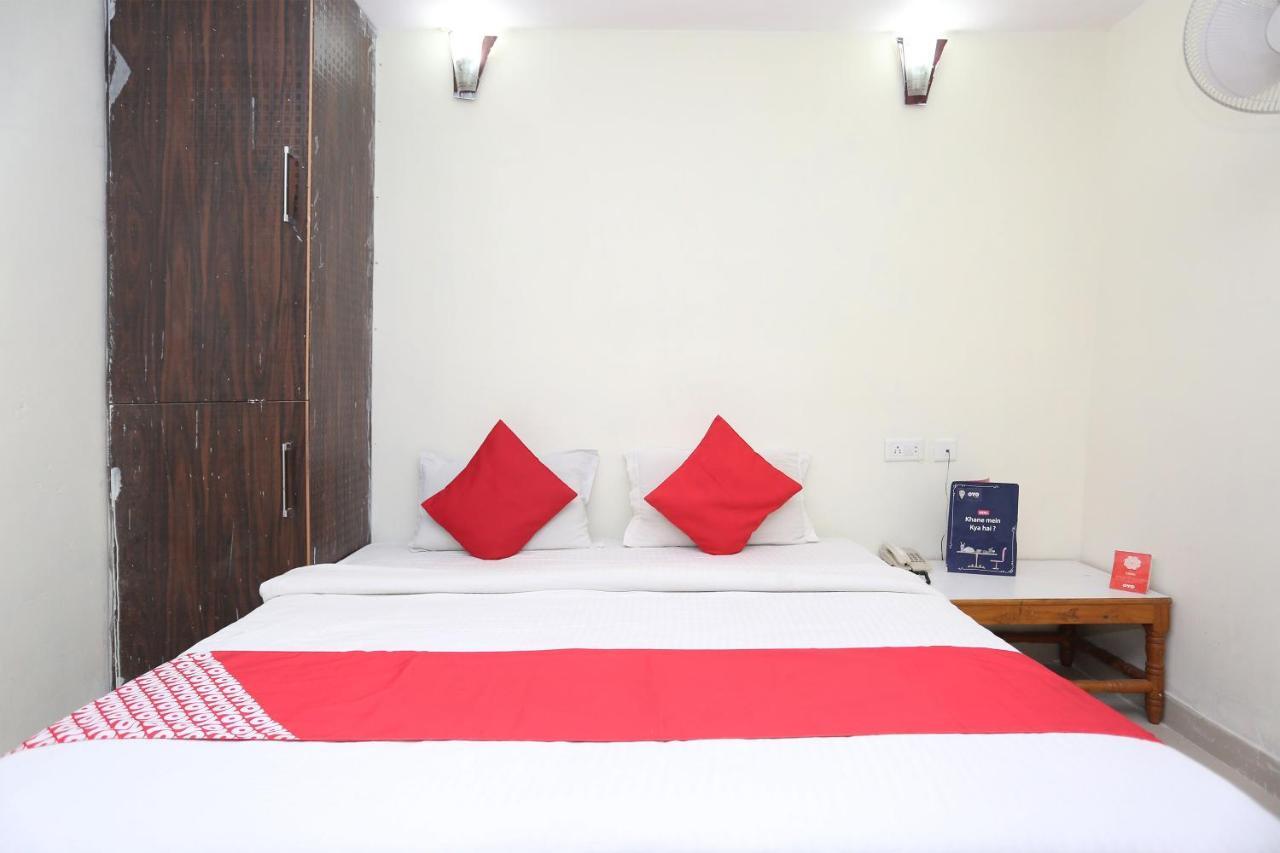 Collection O 4129 Silver7 Hotel 3*